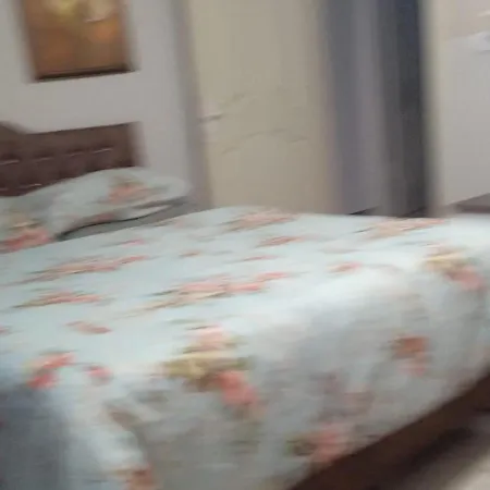 Be My Guest - Homestay Sleeping Guest house *